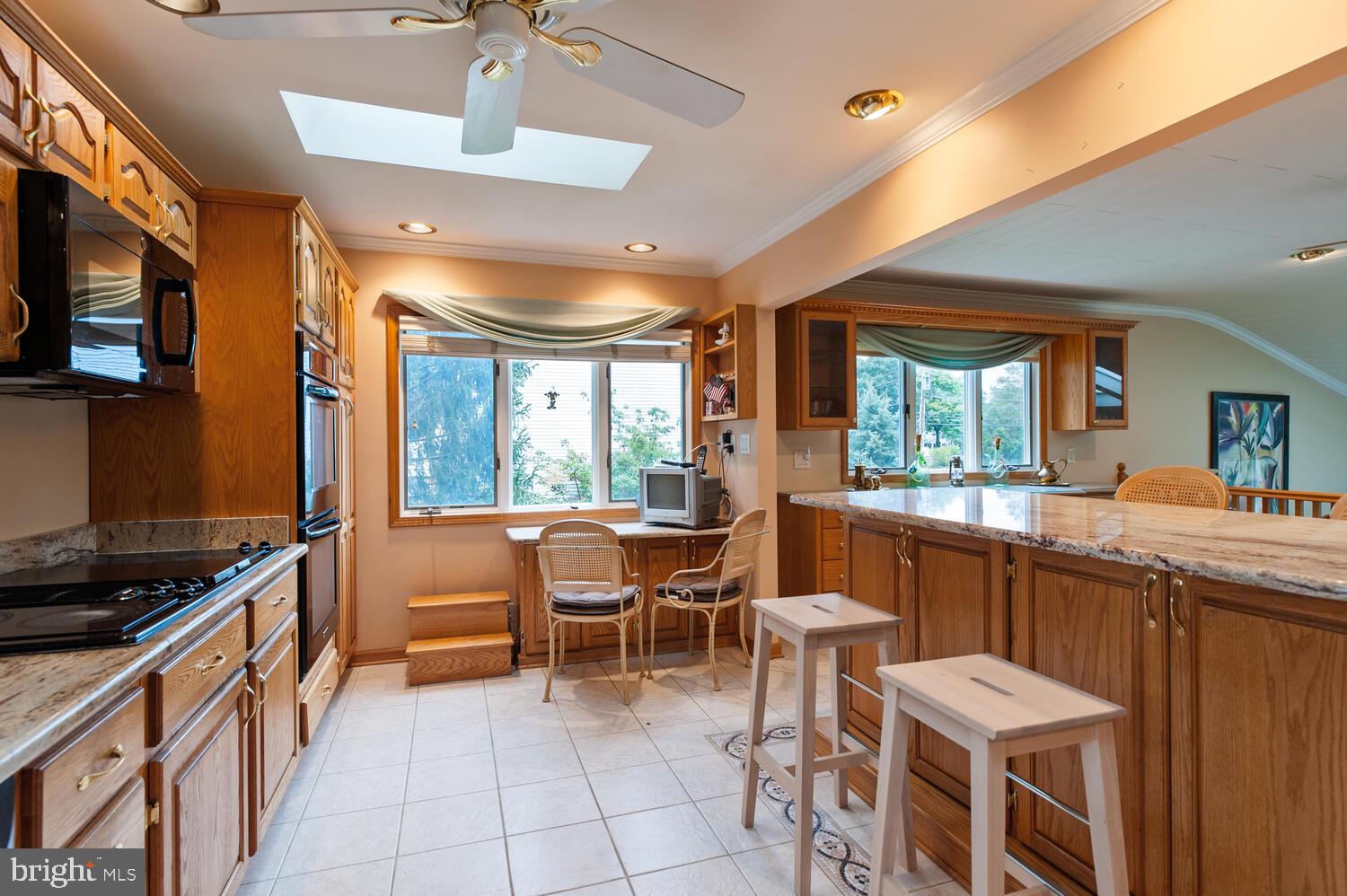 144 Oak Creek Road Hightstown, NJ 08520 - Photo 12 of 32 Kitchen