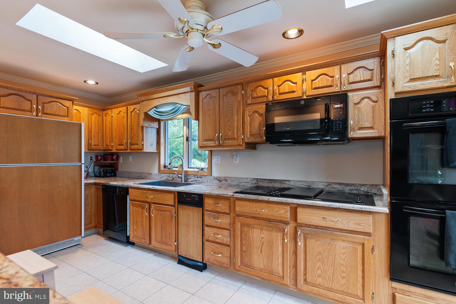 144 Oak Creek Road Hightstown, NJ 08520 - Photo 14 of 32 Kitchen