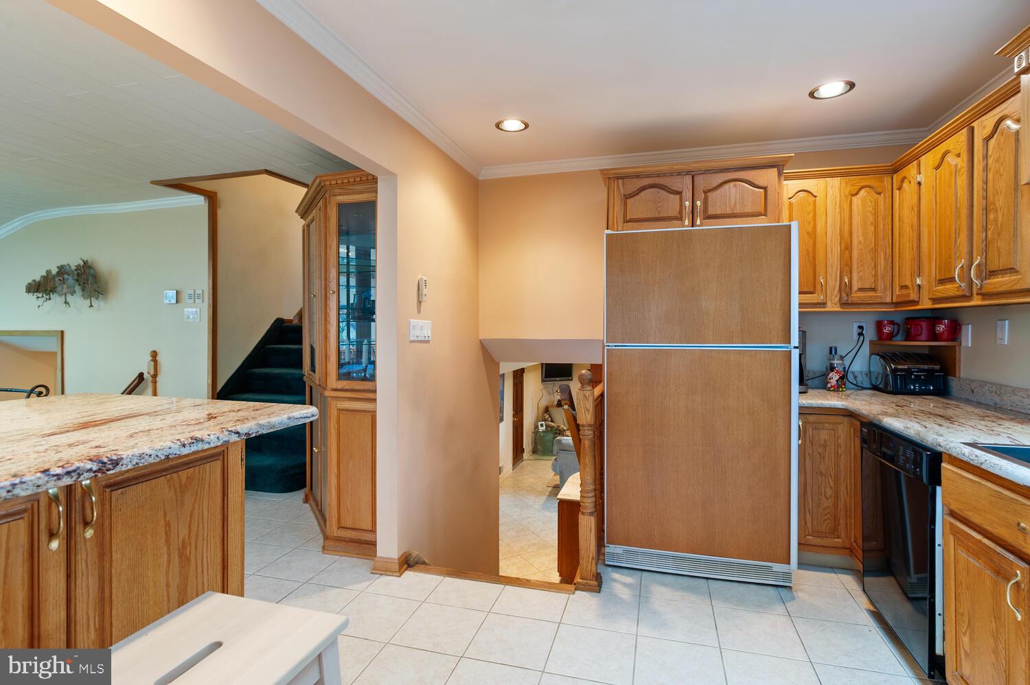 144 Oak Creek Road Hightstown, NJ 08520 - Photo 15 of 32 Kitchen