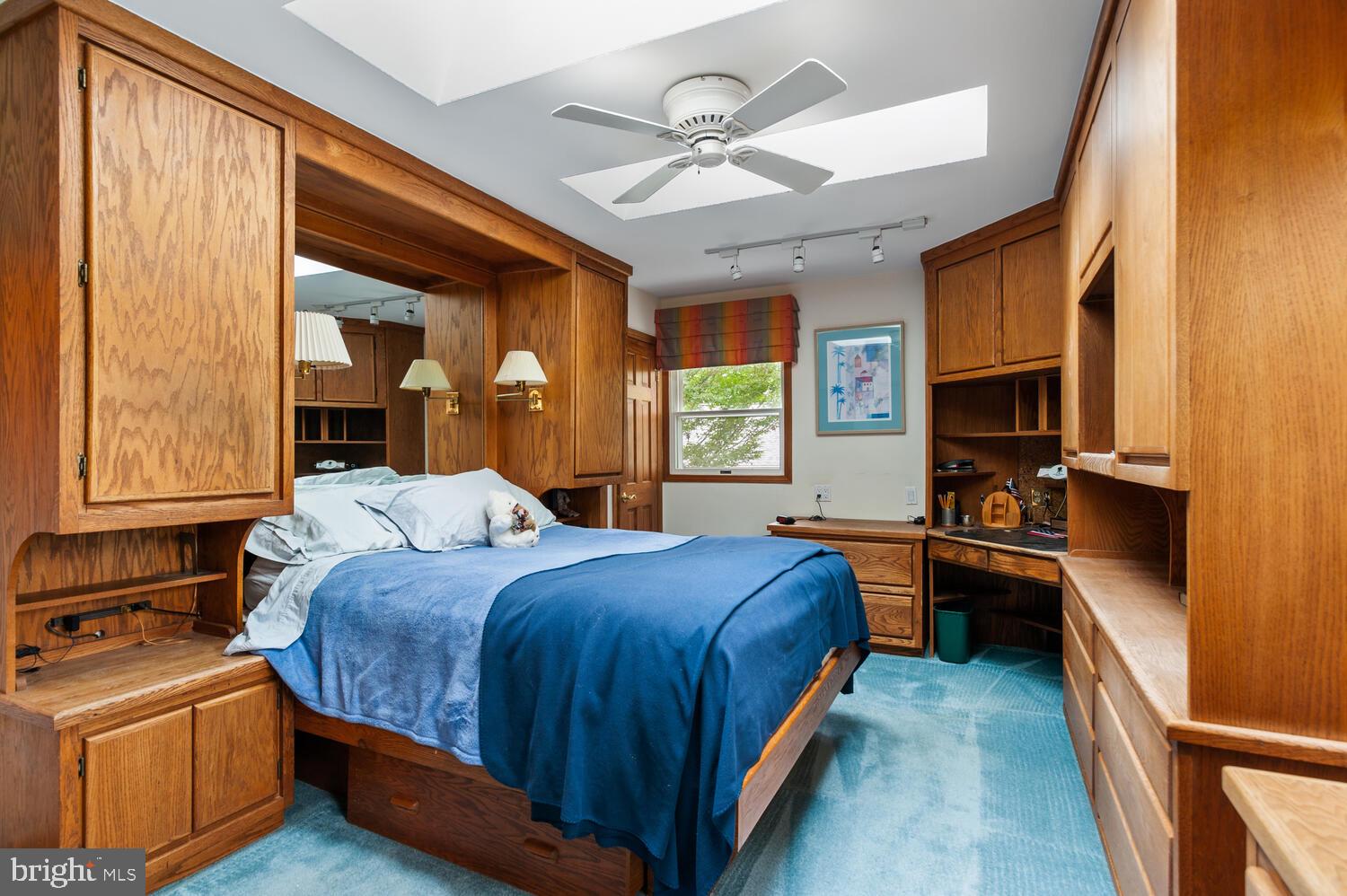 144 Oak Creek Road Hightstown, NJ 08520 - Photo 16 of 32 Master bedroom Upper