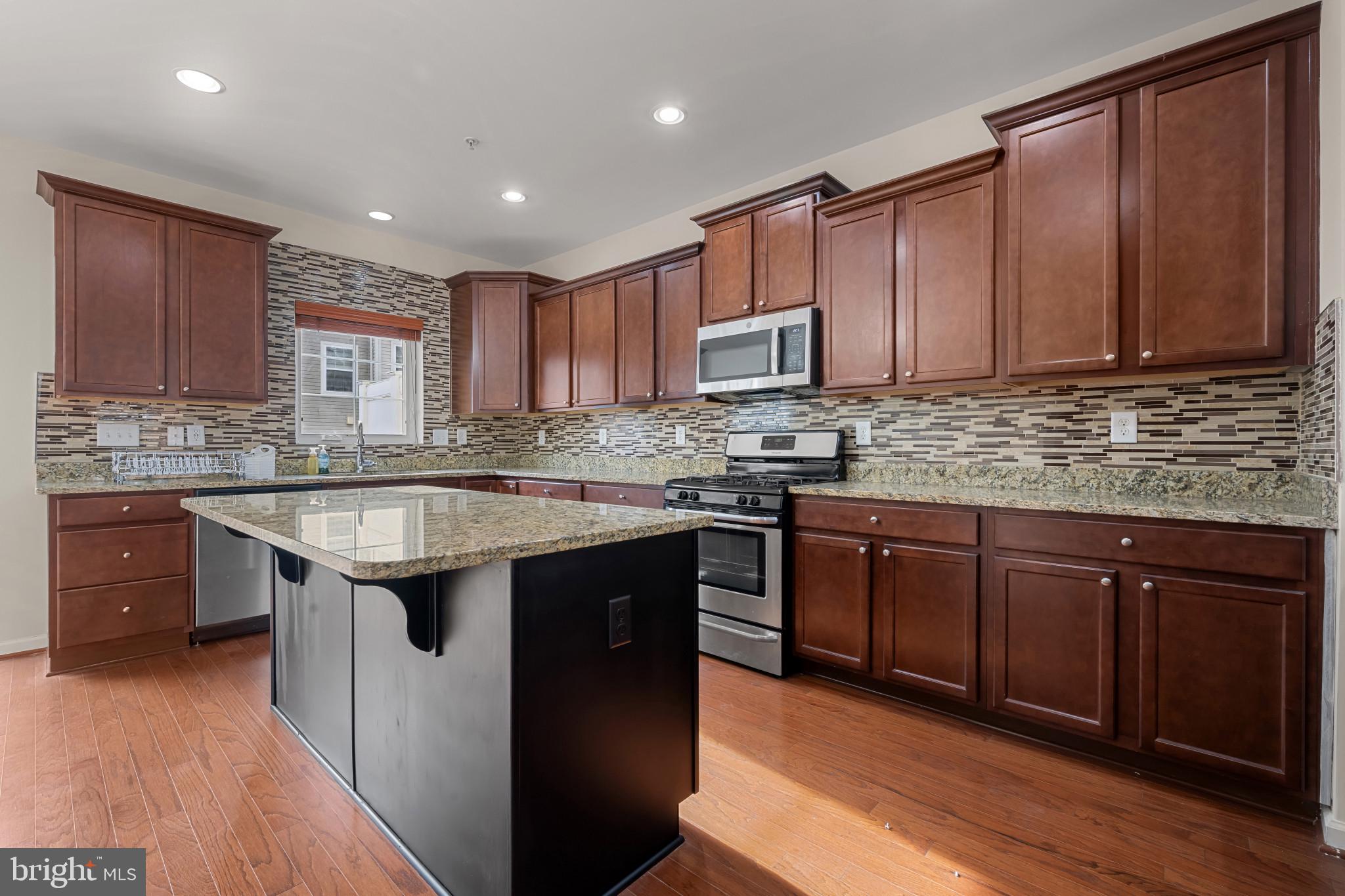 7997 Alchemy Way Elkridge, MD 21075 - Photo 16 of 43 Kitchen