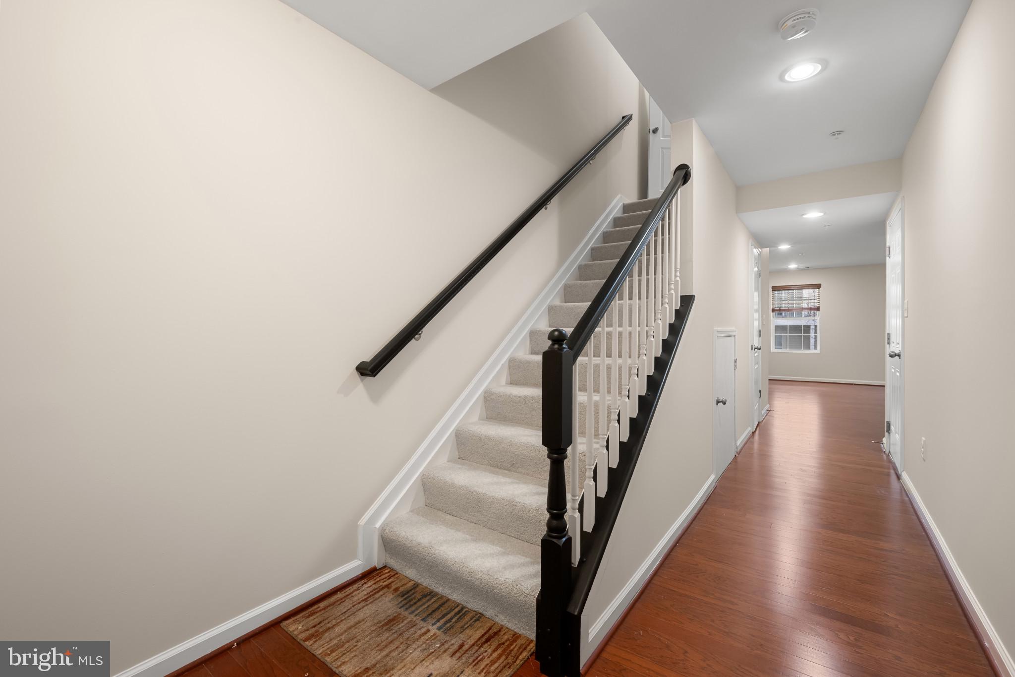 7997 Alchemy Way Elkridge, MD 21075 - Photo 3 of 43 Foyer