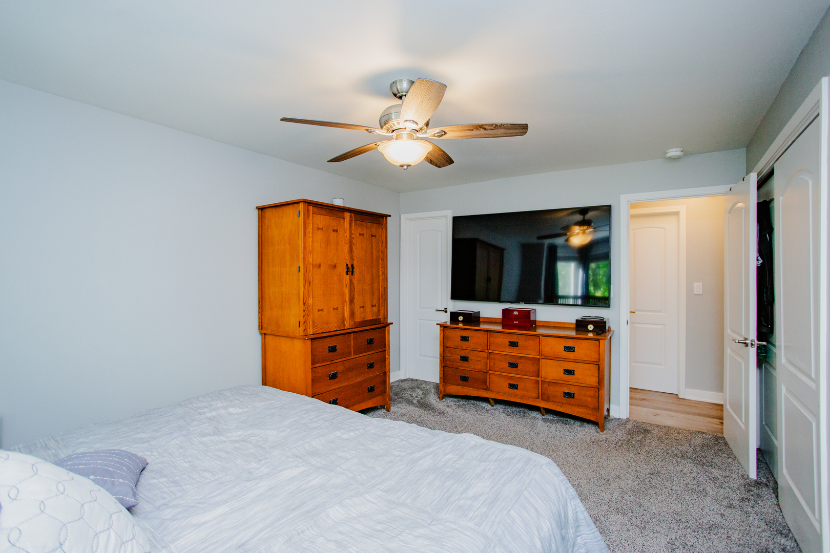 2400 Windsor Mall, Unit 2M Park Ridge, IL 60068 - Photo 14 of 22 Gallery Image 14