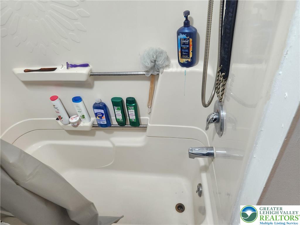 361 Main Street Slatington, PA 18080 - Photo 12 of 41