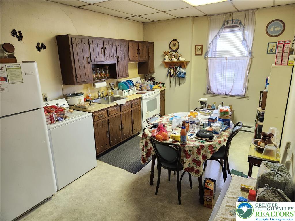 361 Main Street Slatington, PA 18080 - Photo 9 of 41