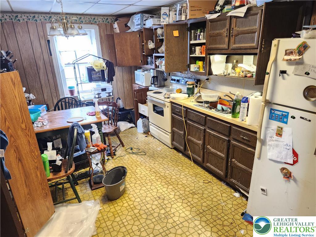 361 Main Street Slatington, PA 18080 - Photo 10 of 41