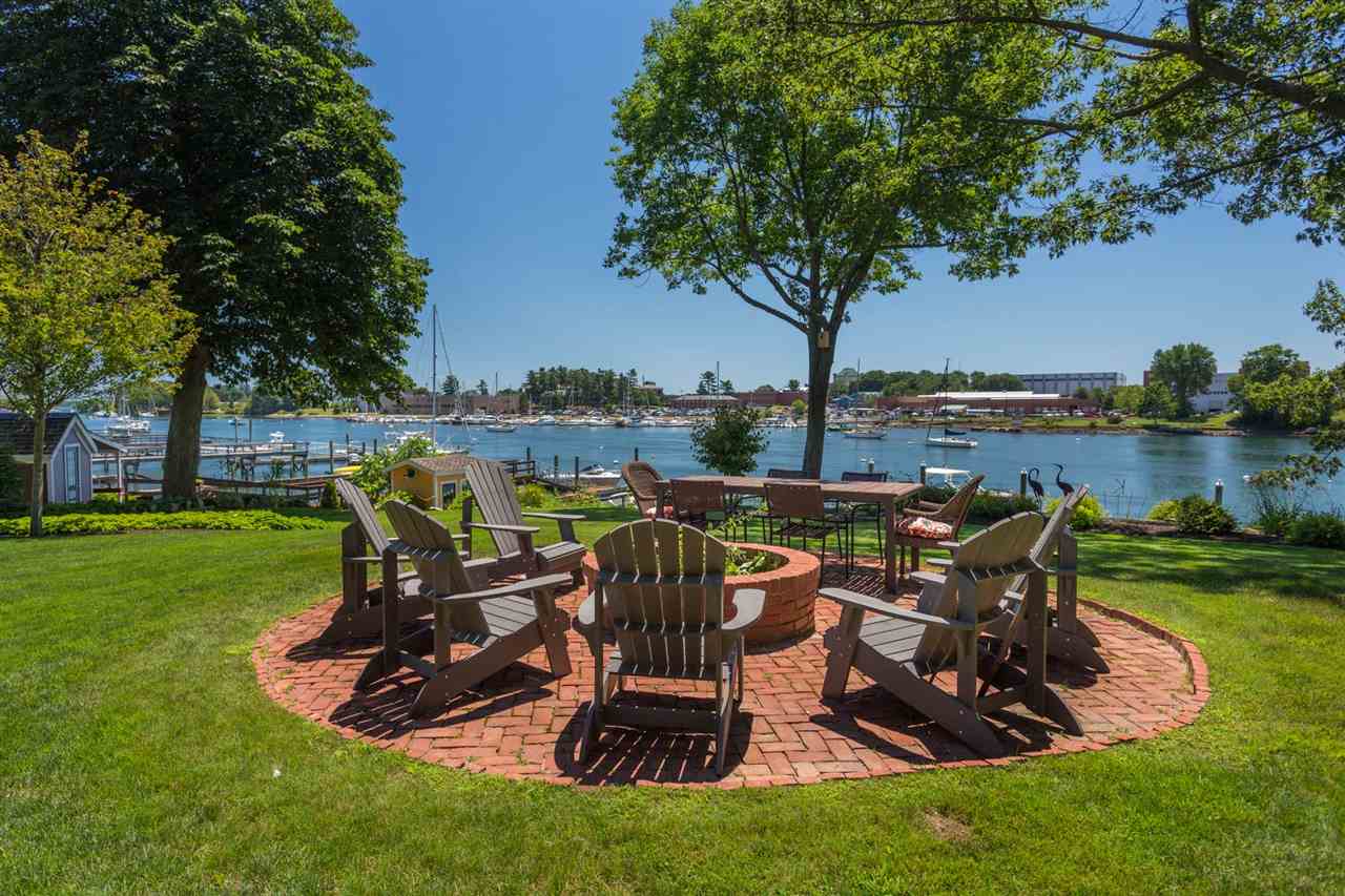 92 Whipple Road Kittery, ME 03904 - Photo 3 of 40 Gallery Image 3