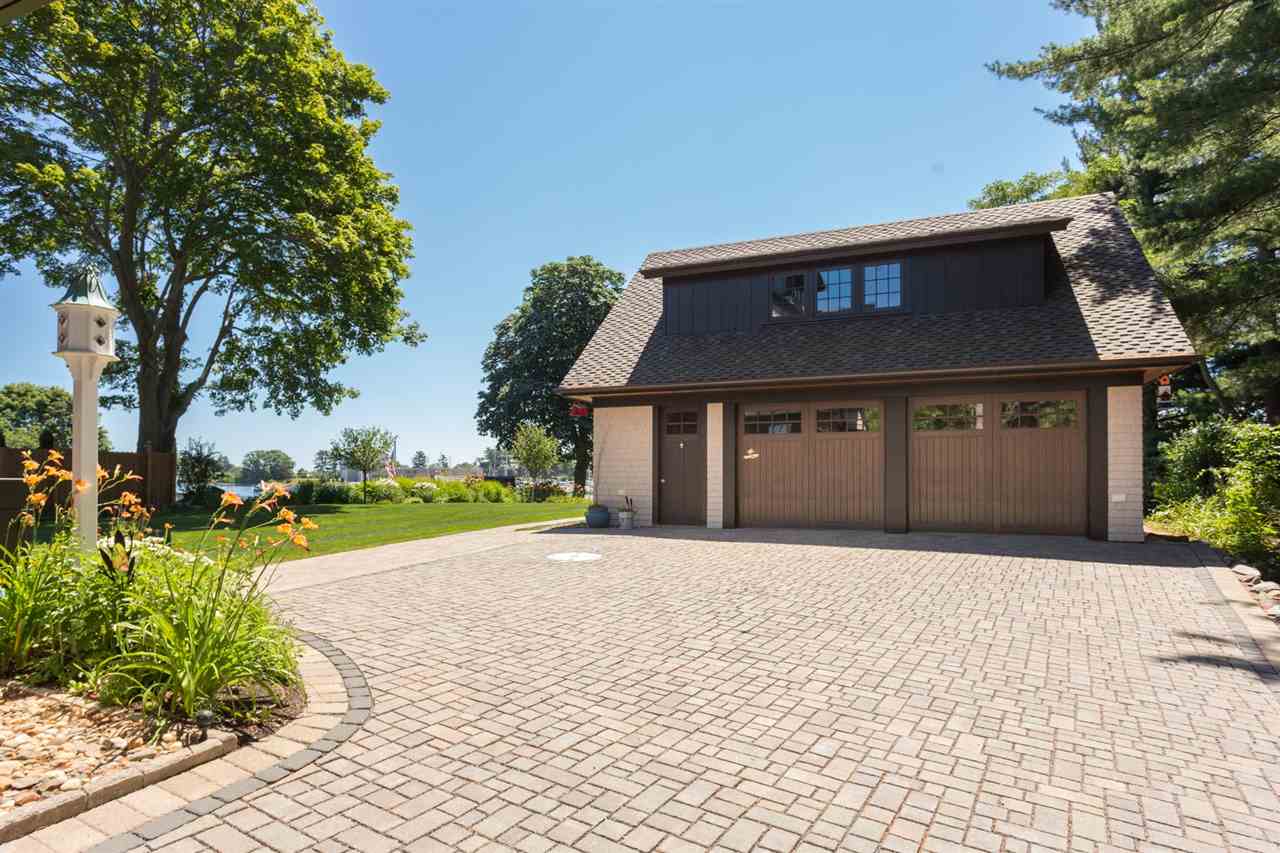 92 Whipple Road Kittery, ME 03904 - Photo 6 of 40 Gallery Image 6