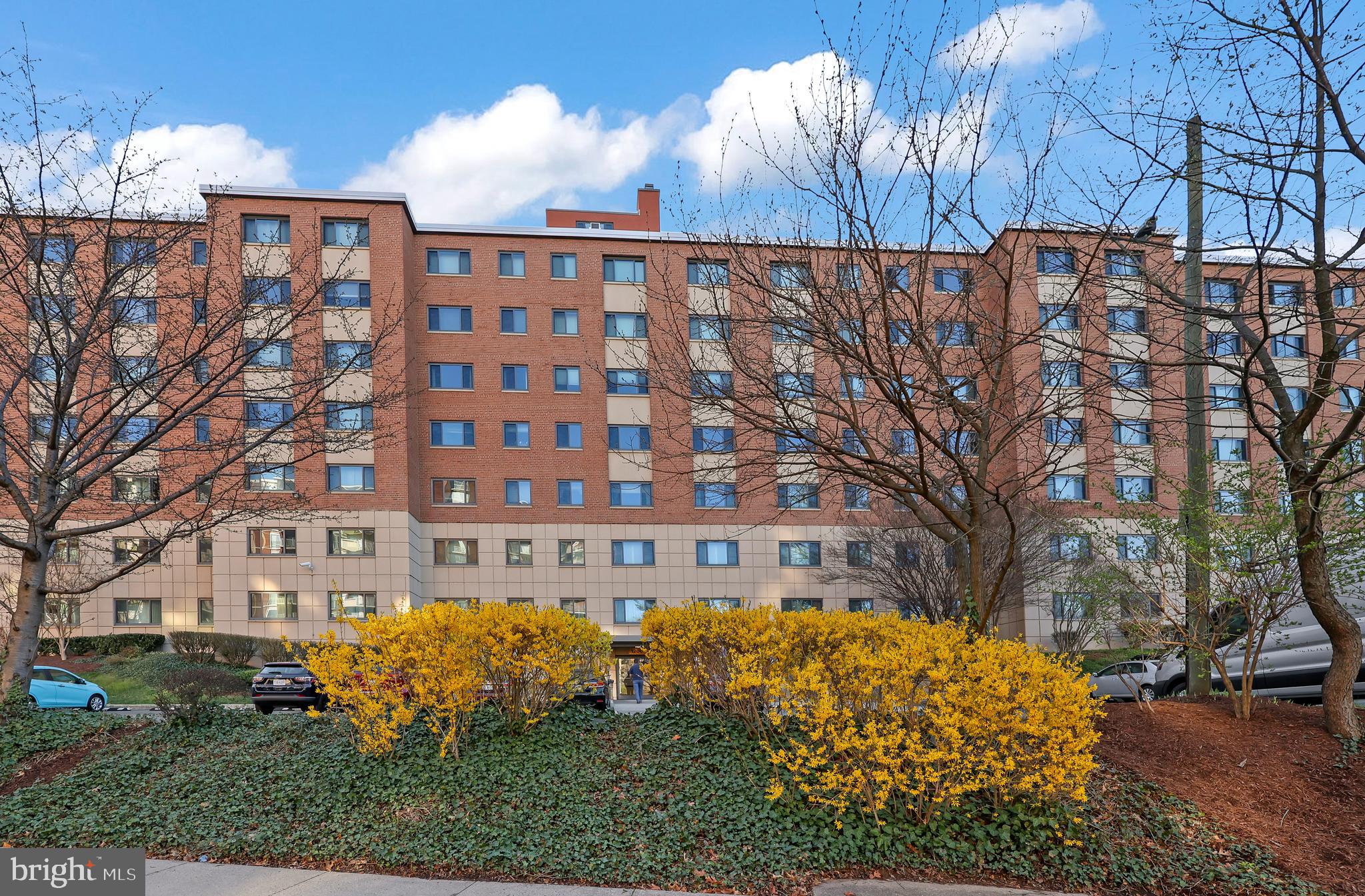 1200 South Arlington Ridge Road, Unit 404 Arlington, VA 22202 - Photo 1 of 32 a view of a building