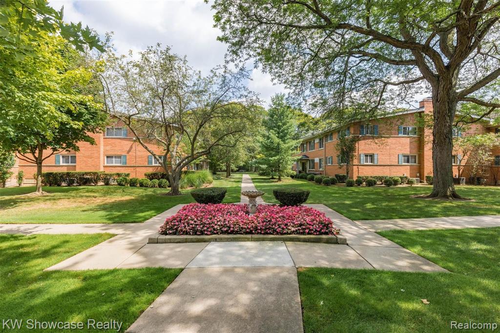 964 South Adams Road, Unit 8 Birmingham, MI 48009 - Photo 15 of 23 Gallery Image 15