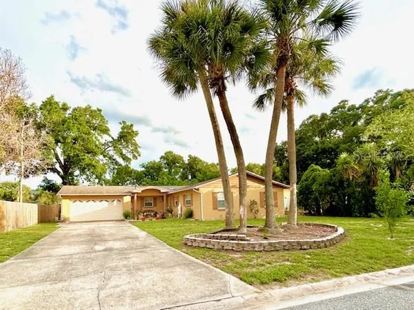 $379,900 | 650 Sherwood Drive, Altamonte Springs, FL 32701