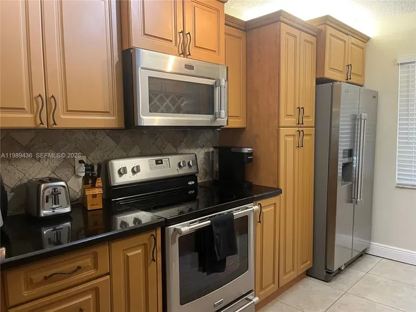 $2,850 | 10401 West Broward Boulevard, Unit 301, Plantation, FL 33324