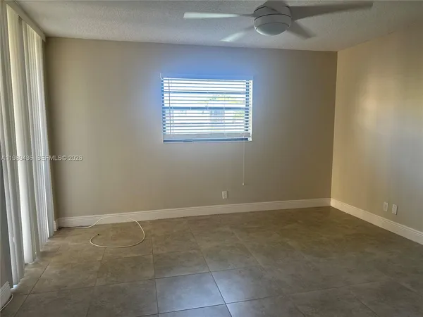$2,850 | 10401 West Broward Boulevard, Unit 301, Plantation, FL 33324