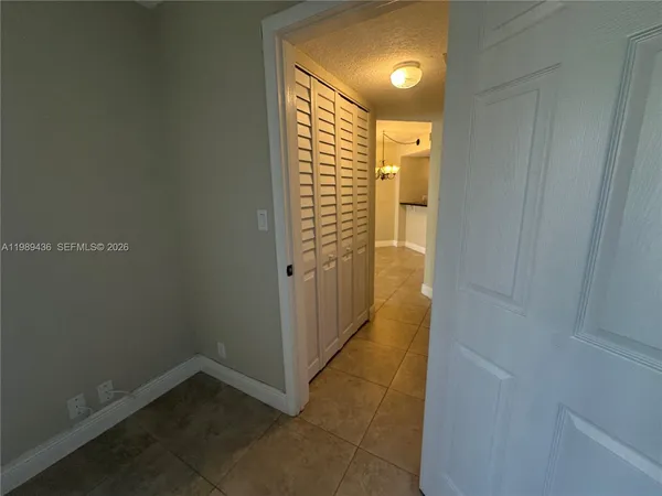 $2,850 | 10401 West Broward Boulevard, Unit 301, Plantation, FL 33324