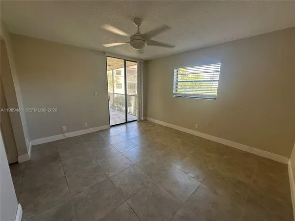 $2,850 | 10401 West Broward Boulevard, Unit 301, Plantation, FL 33324