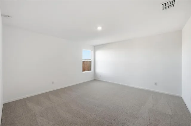 $1,775 | 2040 Shady Oaks Drive, Ennis, TX 75119