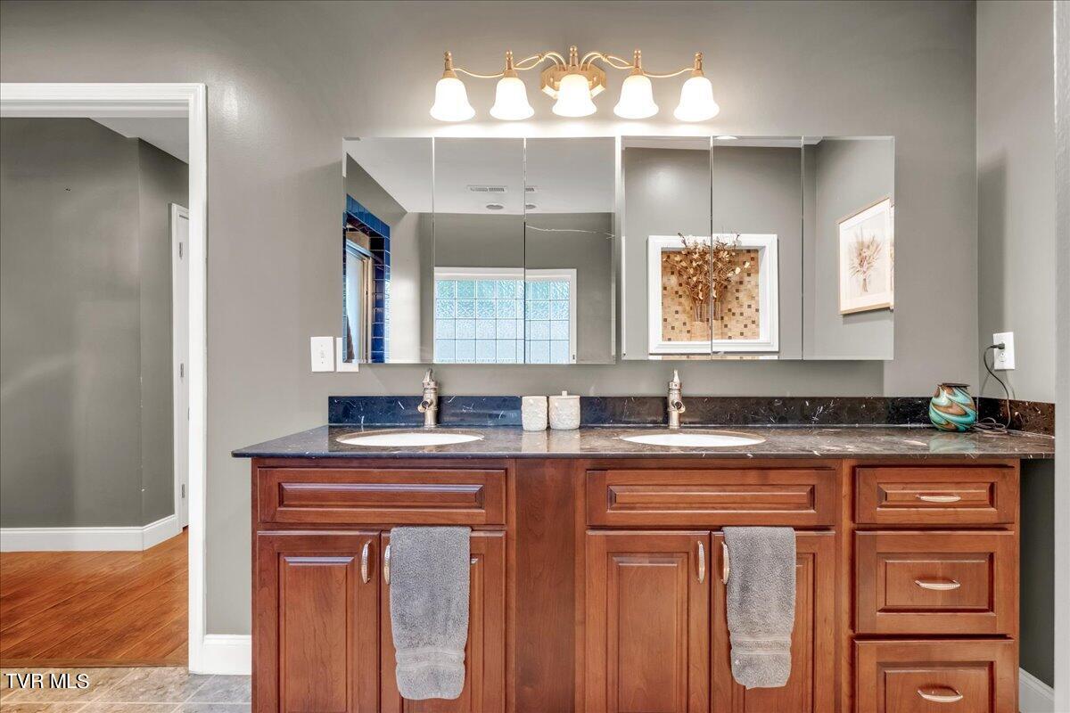 124 Oliver Edwards Road Jonesborough, TN 37659 - Photo 18 of 68 65-WBP-Oliver-Edwards-65