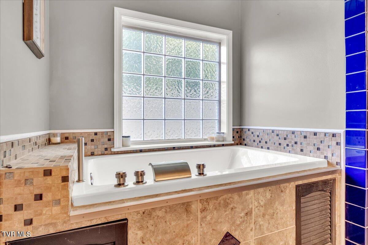 124 Oliver Edwards Road Jonesborough, TN 37659 - Photo 21 of 68 70-WBP-Oliver-Edwards-70