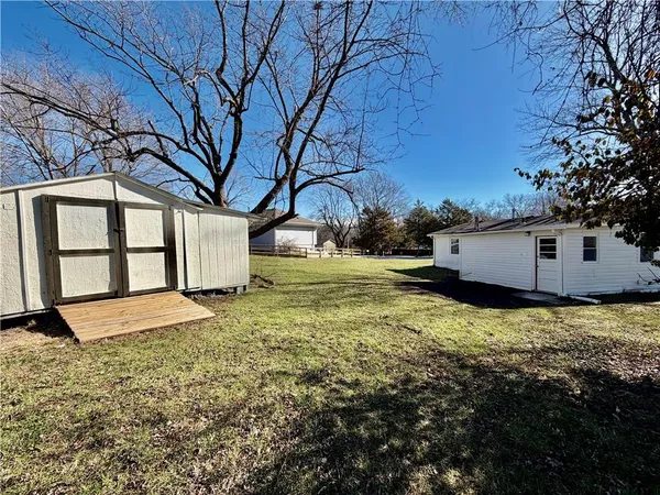 $165,000 | 16014 Valentine Avenue, Belton, MO 64012
