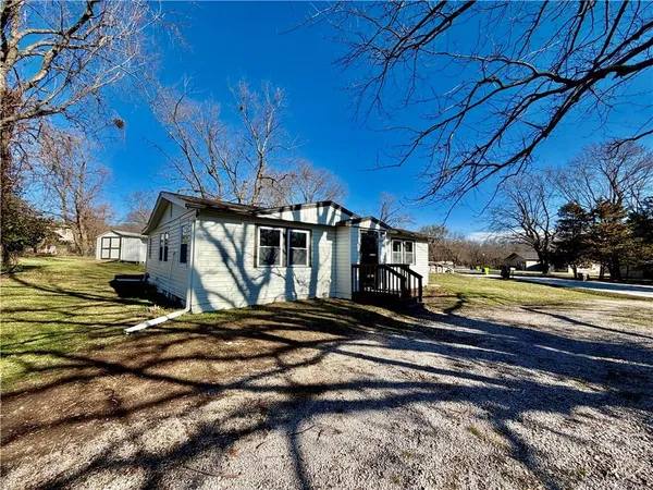 $165,000 | 16014 Valentine Avenue, Belton, MO 64012