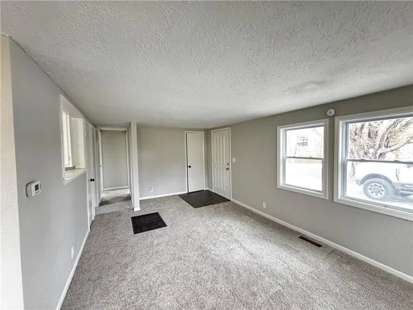 $165,000 | 16014 Valentine Avenue, Belton, MO 64012