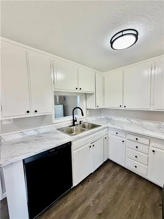 $165,000 | 16014 Valentine Avenue, Belton, MO 64012