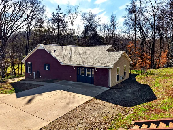 $650,000 | 113 Poorhouse Road, Taft, TN 38488