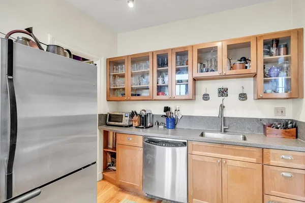 $900,000 | 321 Tappan Street, Unit 3, Brookline, MA 02445