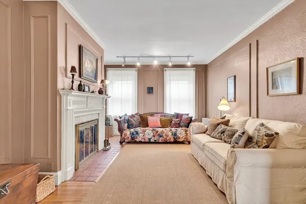 $900,000 | 321 Tappan Street, Unit 3, Brookline, MA 02445