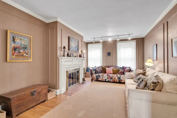 $900,000 | 321 Tappan Street, Unit 3, Brookline, MA 02445