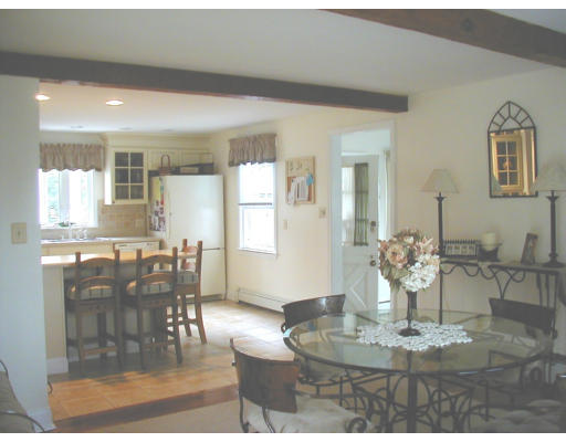 206 Pearse Road Swansea, MA 02777 - Photo 3 of 10 Gallery Image 3