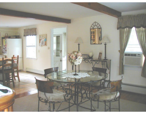 206 Pearse Road Swansea, MA 02777 - Photo 4 of 10 Gallery Image 4