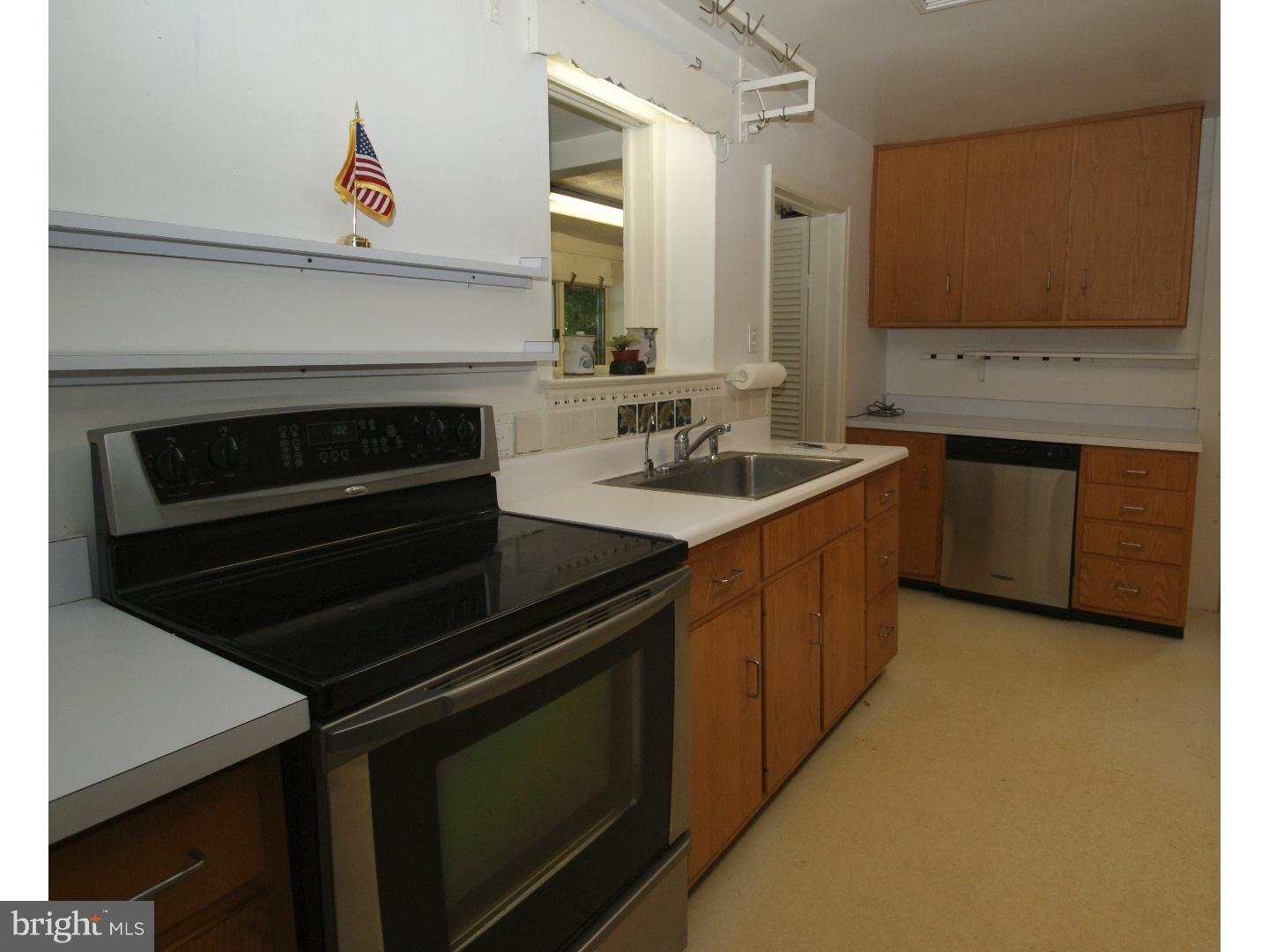 53 Meade Road Ambler, PA 19002 - Photo 9 of 25 Kitchen