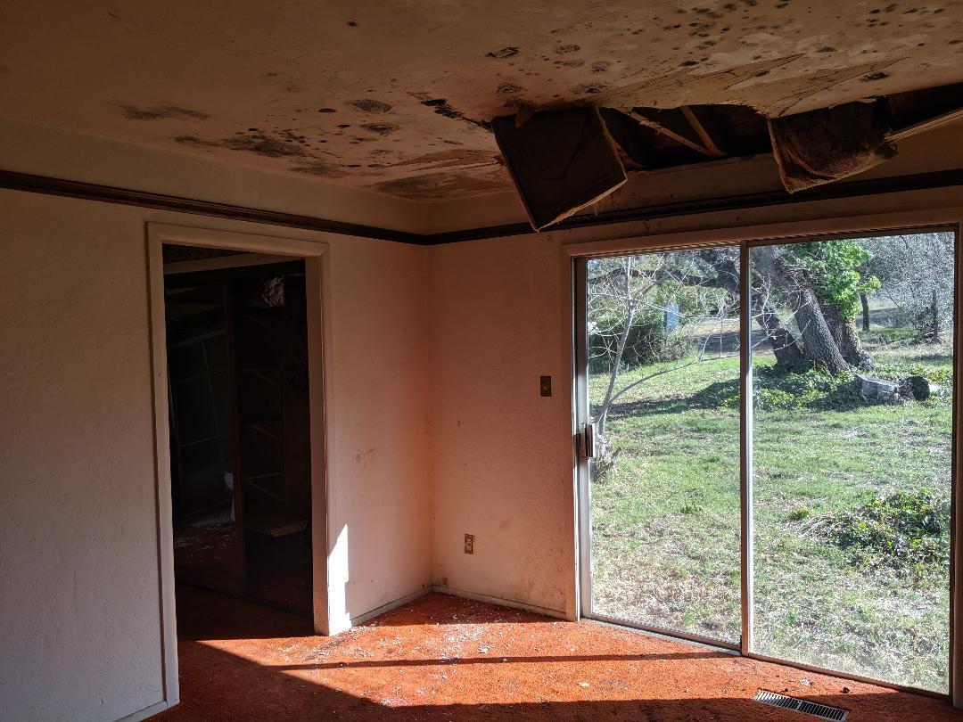 21665 Manton School Road Manton, CA 96059 - Photo 8 of 26 Masterbedroom