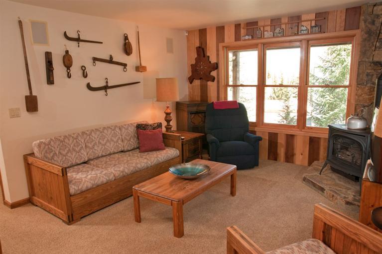 355 West Forest Road, Unit A Vail, CO 81657 - Photo 6 of 7 a living room with furniture and a window