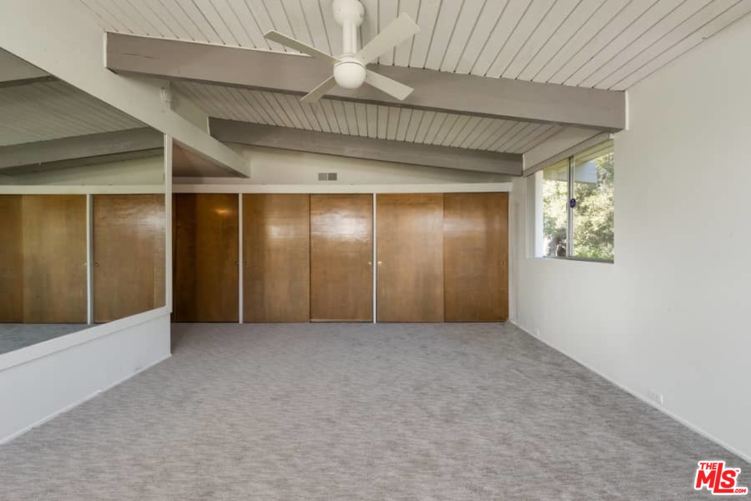 2436 Arbutus Drive Los Angeles, CA 90049 - Photo 21 of 35