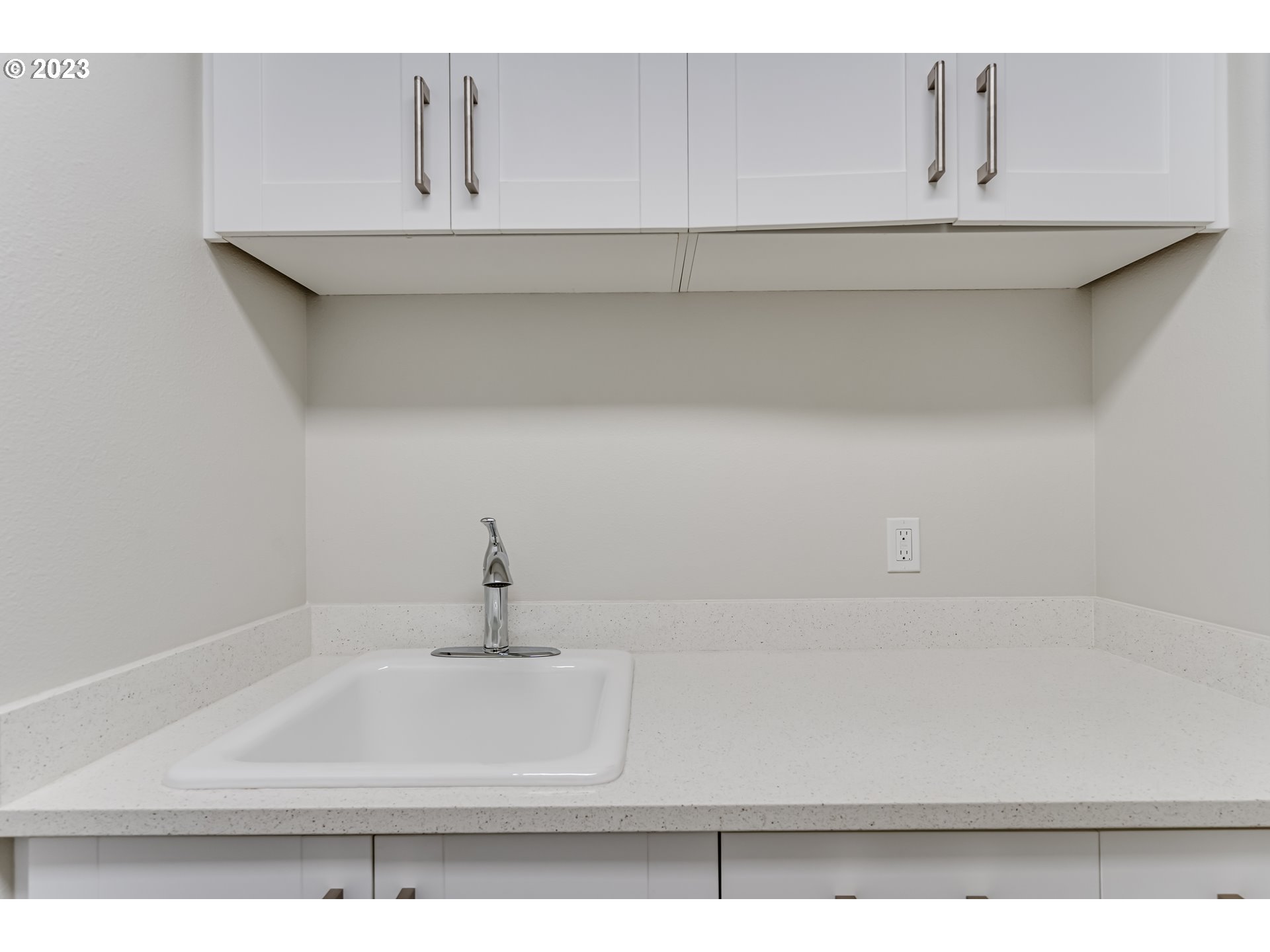 1600 Pearl Street Eugene, OR 97401 - Photo 12 of 21 a close view of a sink