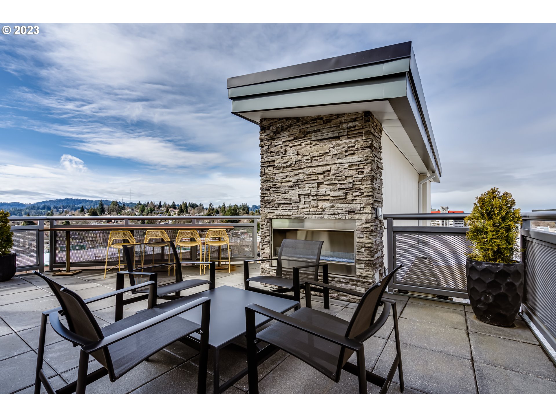 1600 Pearl Street Eugene, OR 97401 - Photo 18 of 21 a view of a terrace with seating area
