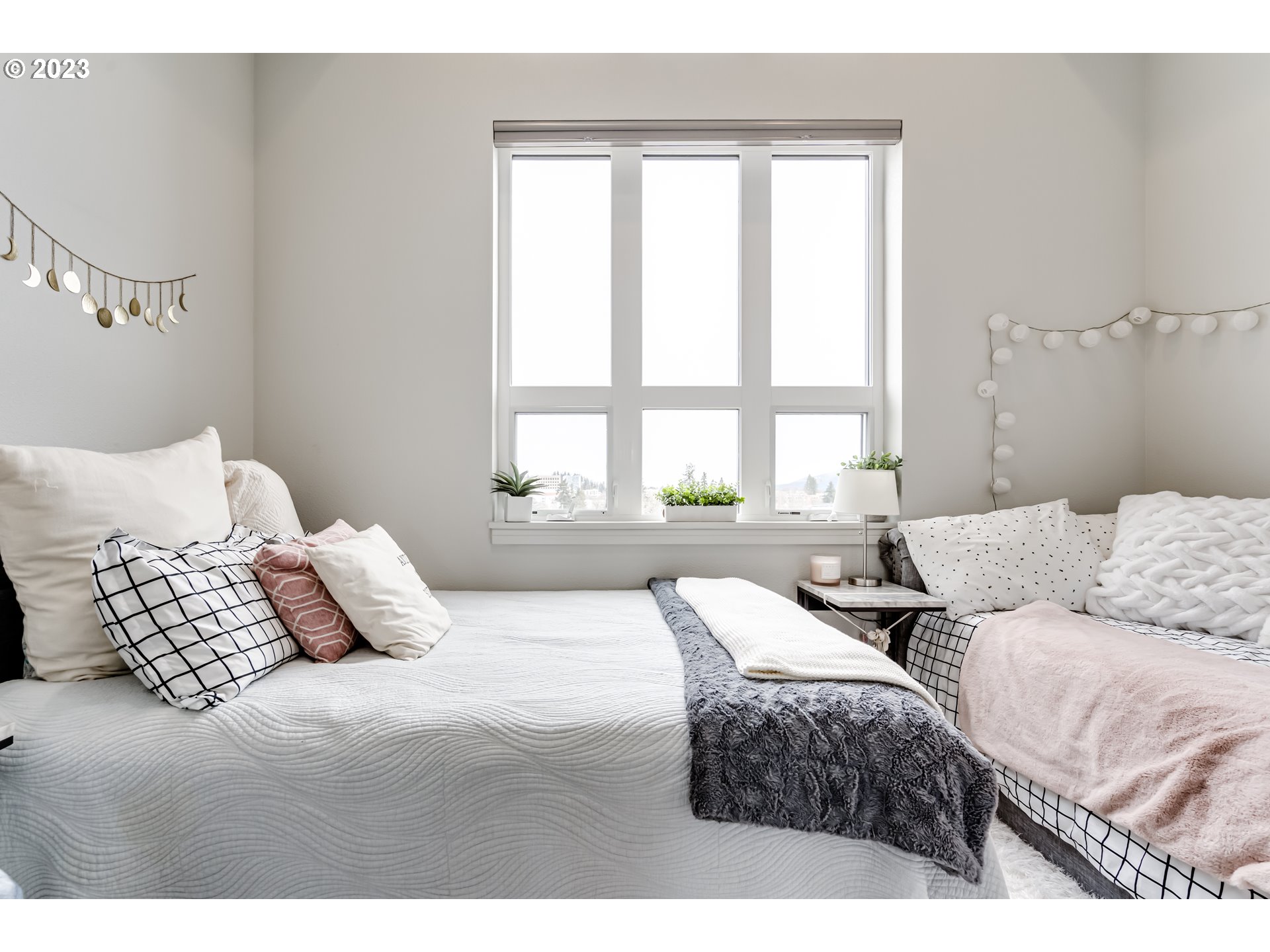 1600 Pearl Street Eugene, OR 97401 - Photo 9 of 21 a bedroom with a bed and a couch