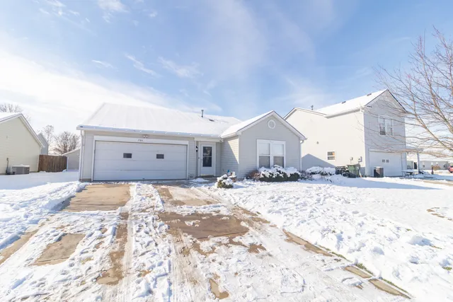 $264,977 | 784 Streamside Drive, Greenfield, IN 46140
