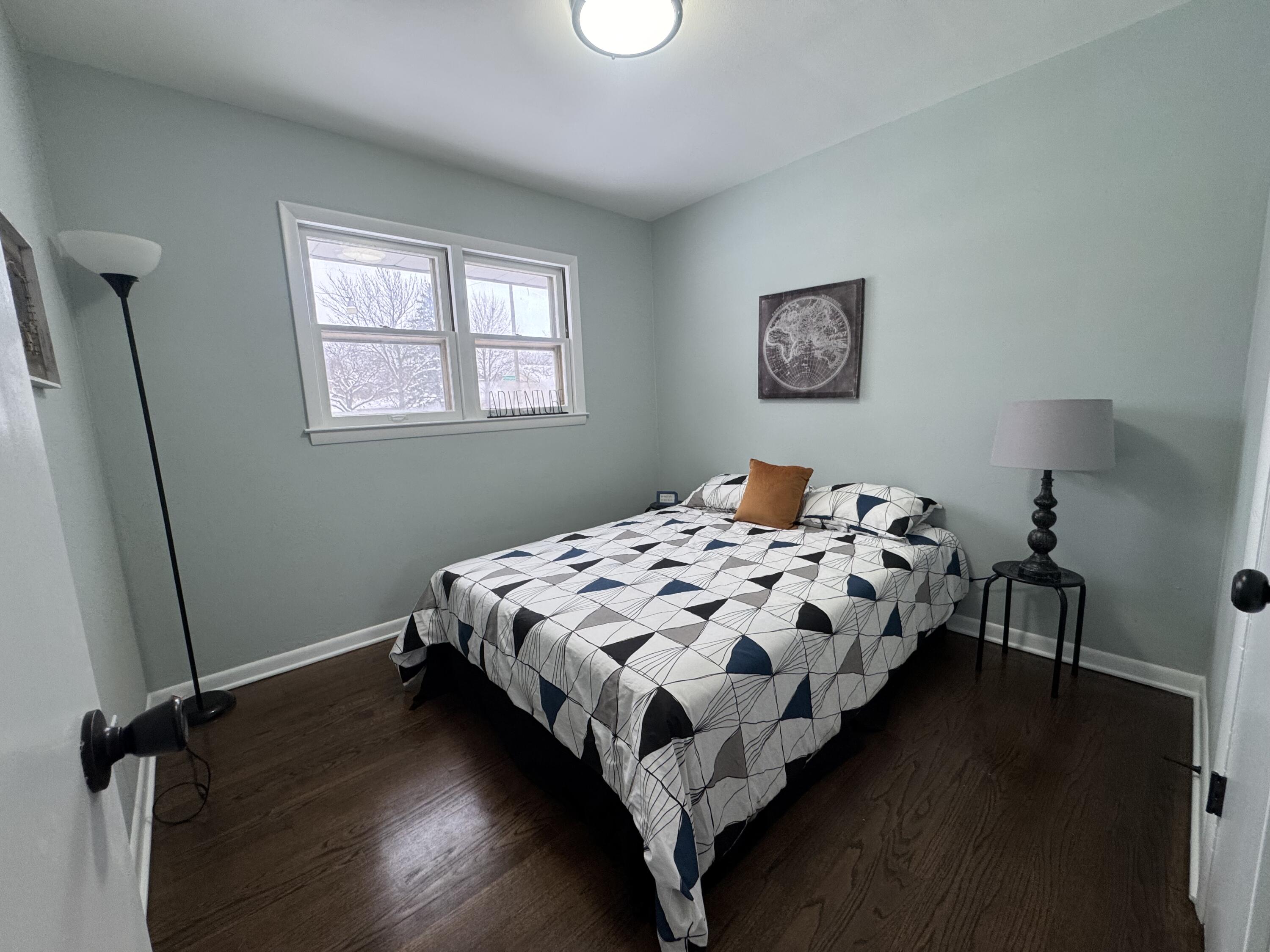 9331 West Elmore Avenue Milwaukee, WI 53222 - Photo 10 of 14 IMG_5905