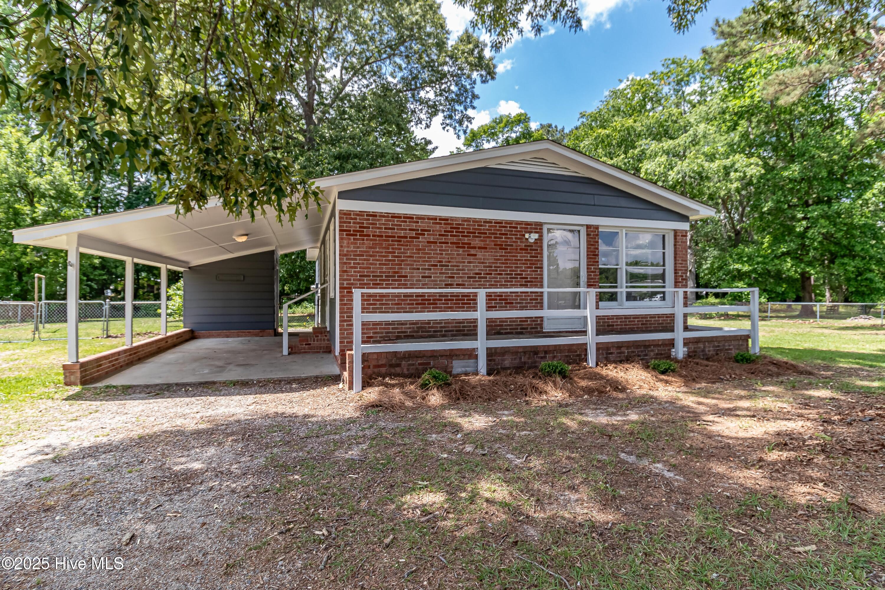 204 Fox Drive Dudley, NC 28333 - Photo 1 of 23 IMG_2701