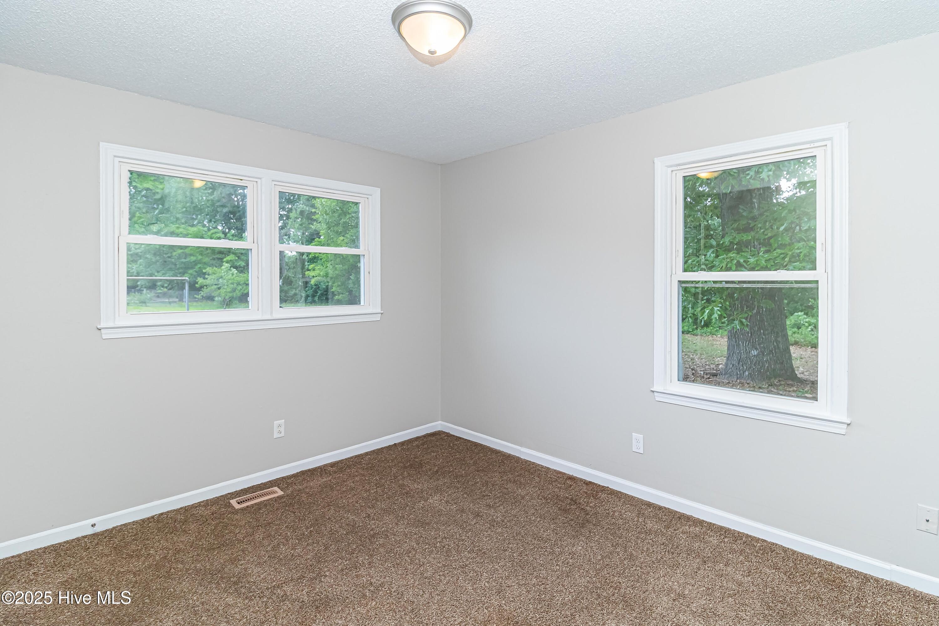 204 Fox Drive Dudley, NC 28333 - Photo 15 of 23 IMG_2725-Edit