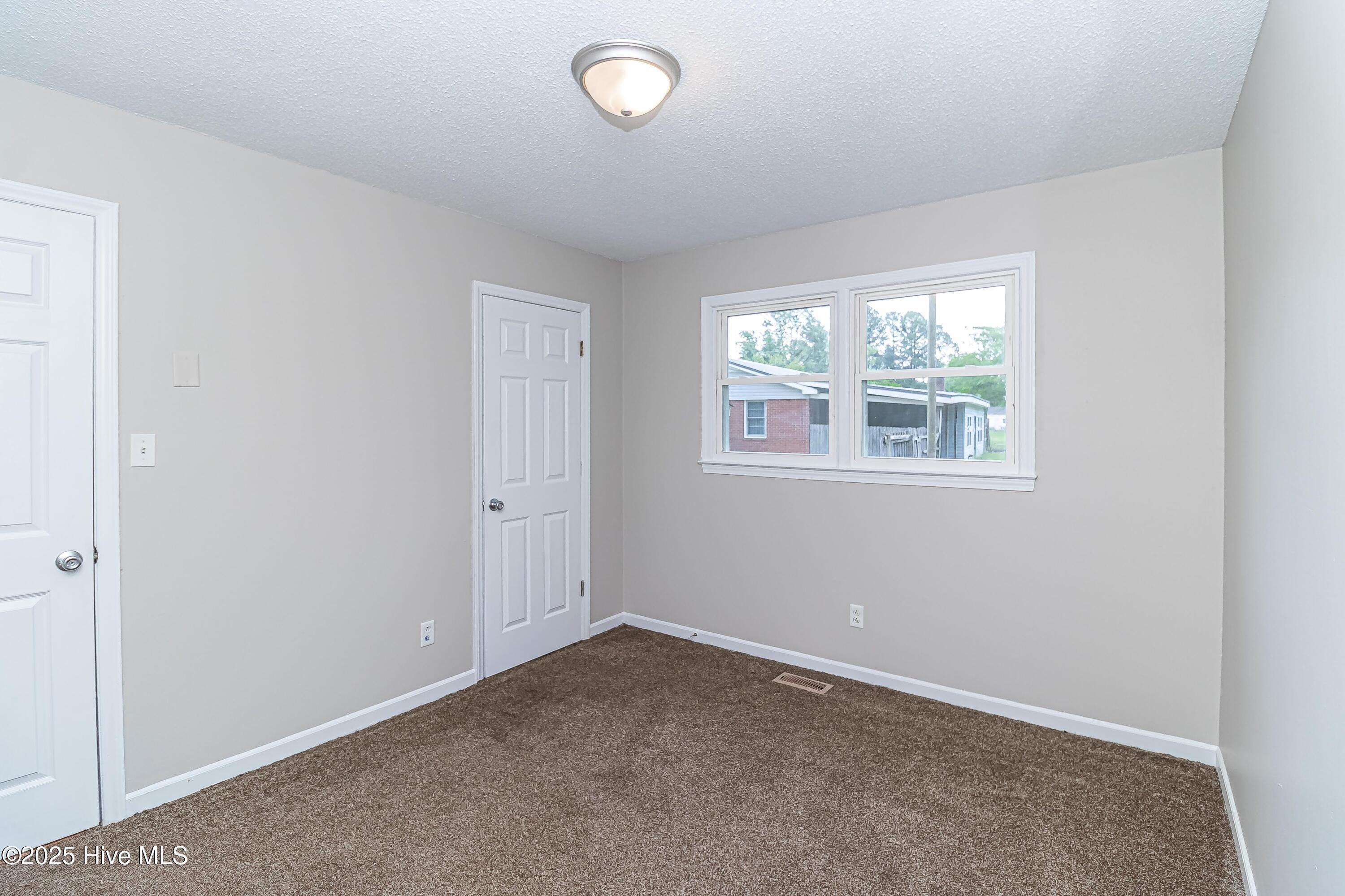 204 Fox Drive Dudley, NC 28333 - Photo 16 of 23 IMG_2726