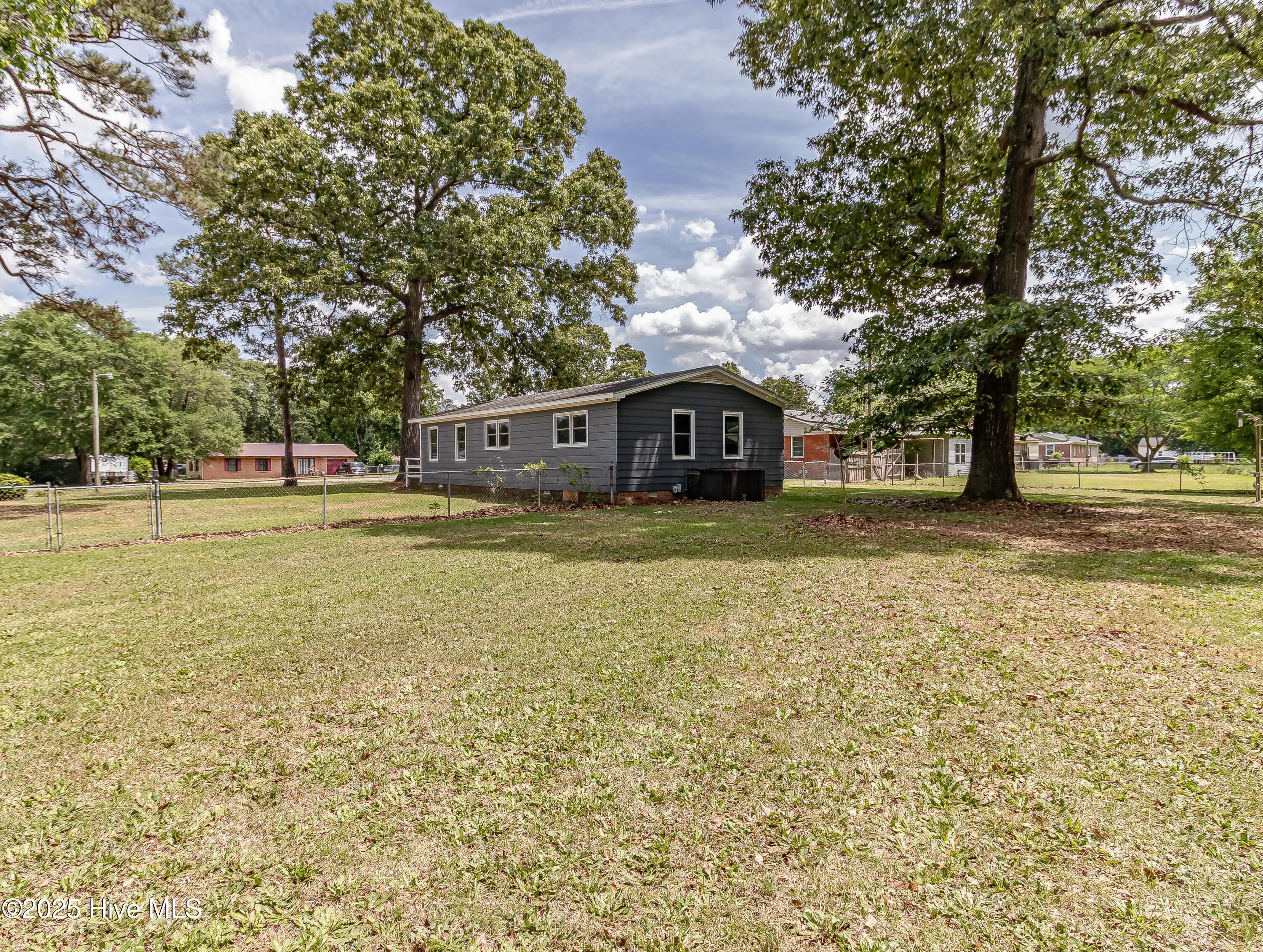 204 Fox Drive Dudley, NC 28333 - Photo 22 of 23 IMG_2737