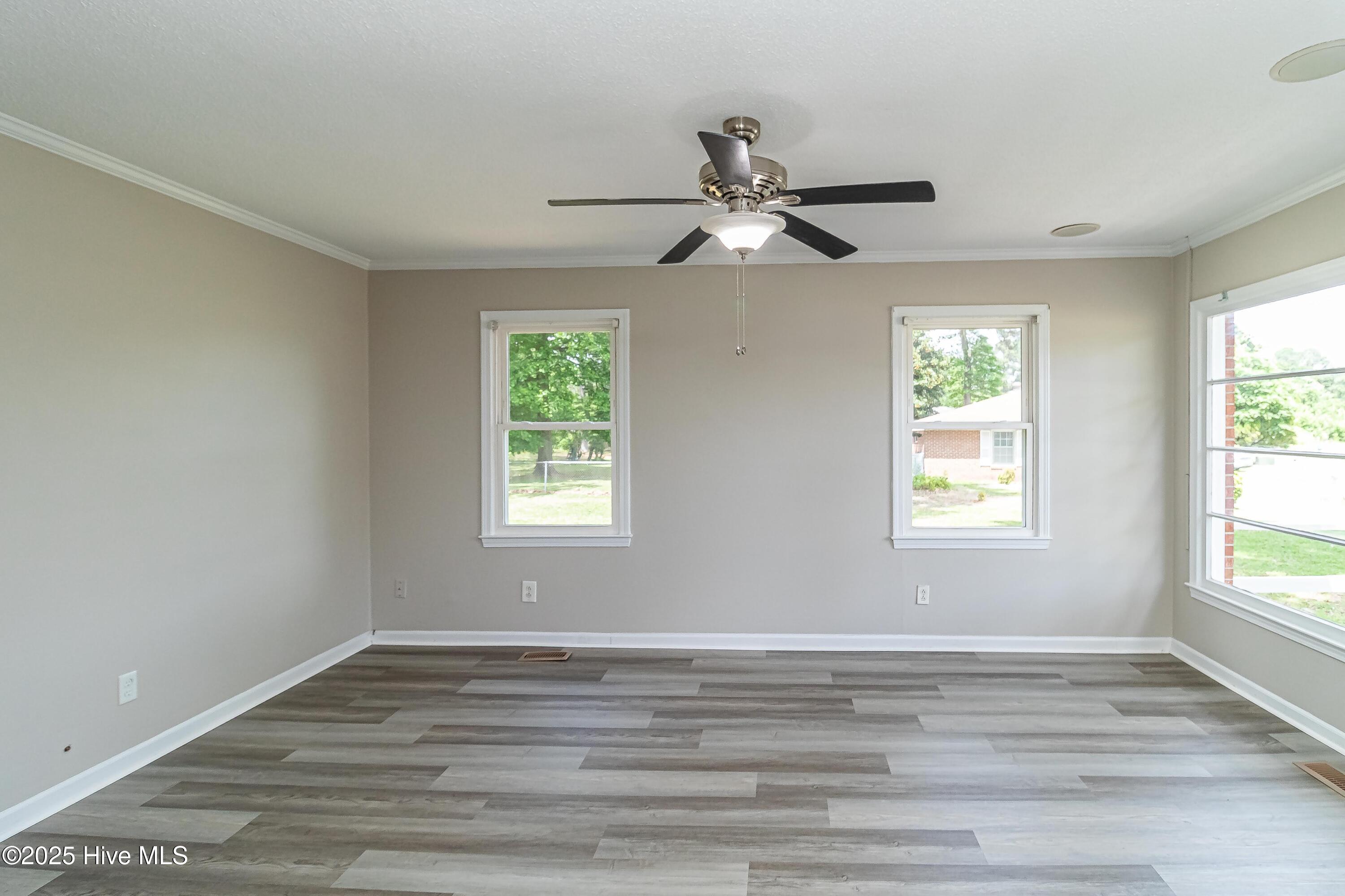 204 Fox Drive Dudley, NC 28333 - Photo 5 of 23 IMG_2707-Edit