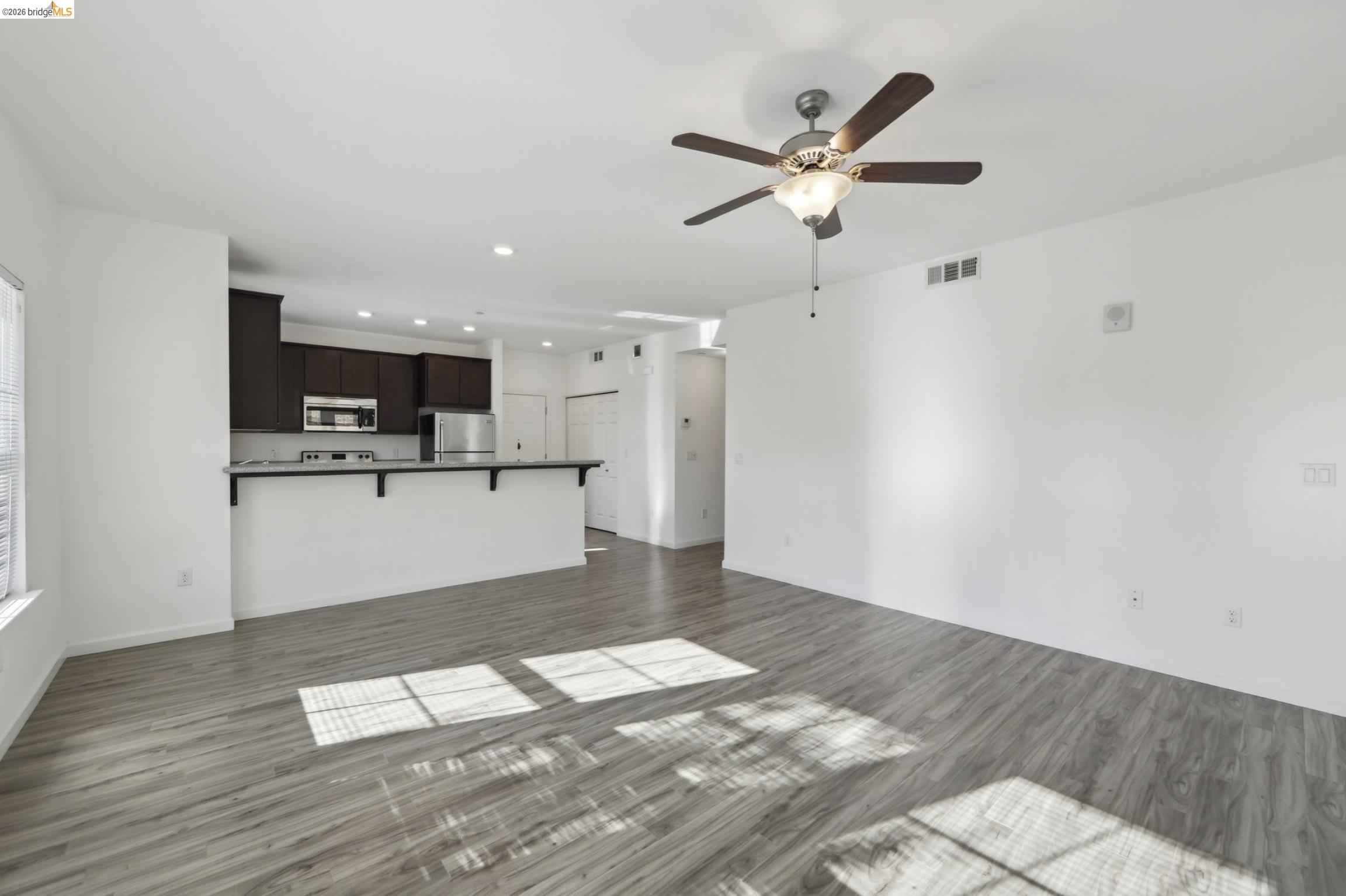 720 Shell Avenue Martinez, CA 94553 - Photo 11 of 28