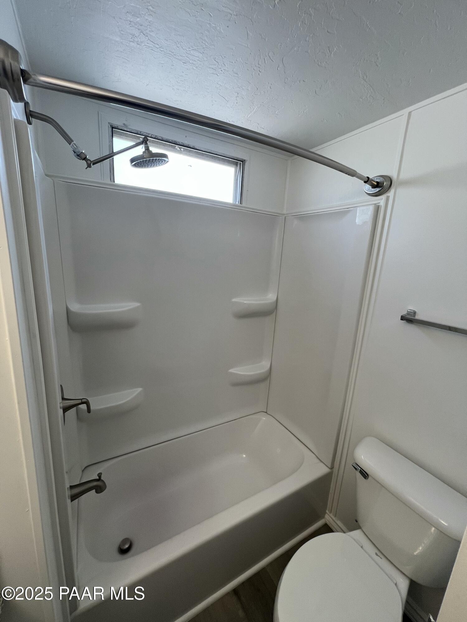 960 Peace Lane, Unit 55 Prescott, AZ 86305 - Photo 11 of 25 Bathroom