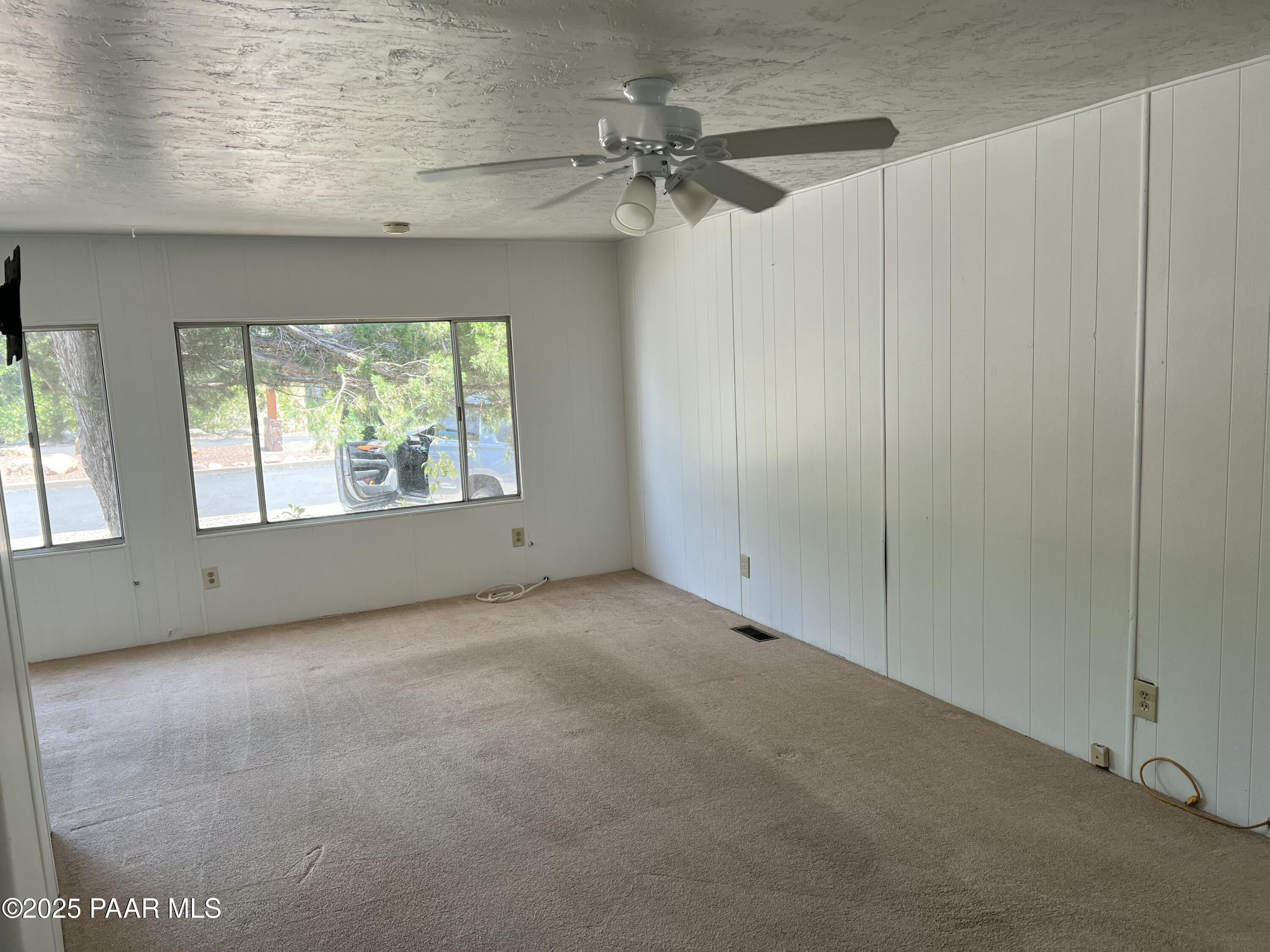 960 Peace Lane, Unit 55 Prescott, AZ 86305 - Photo 4 of 25 Greatroom