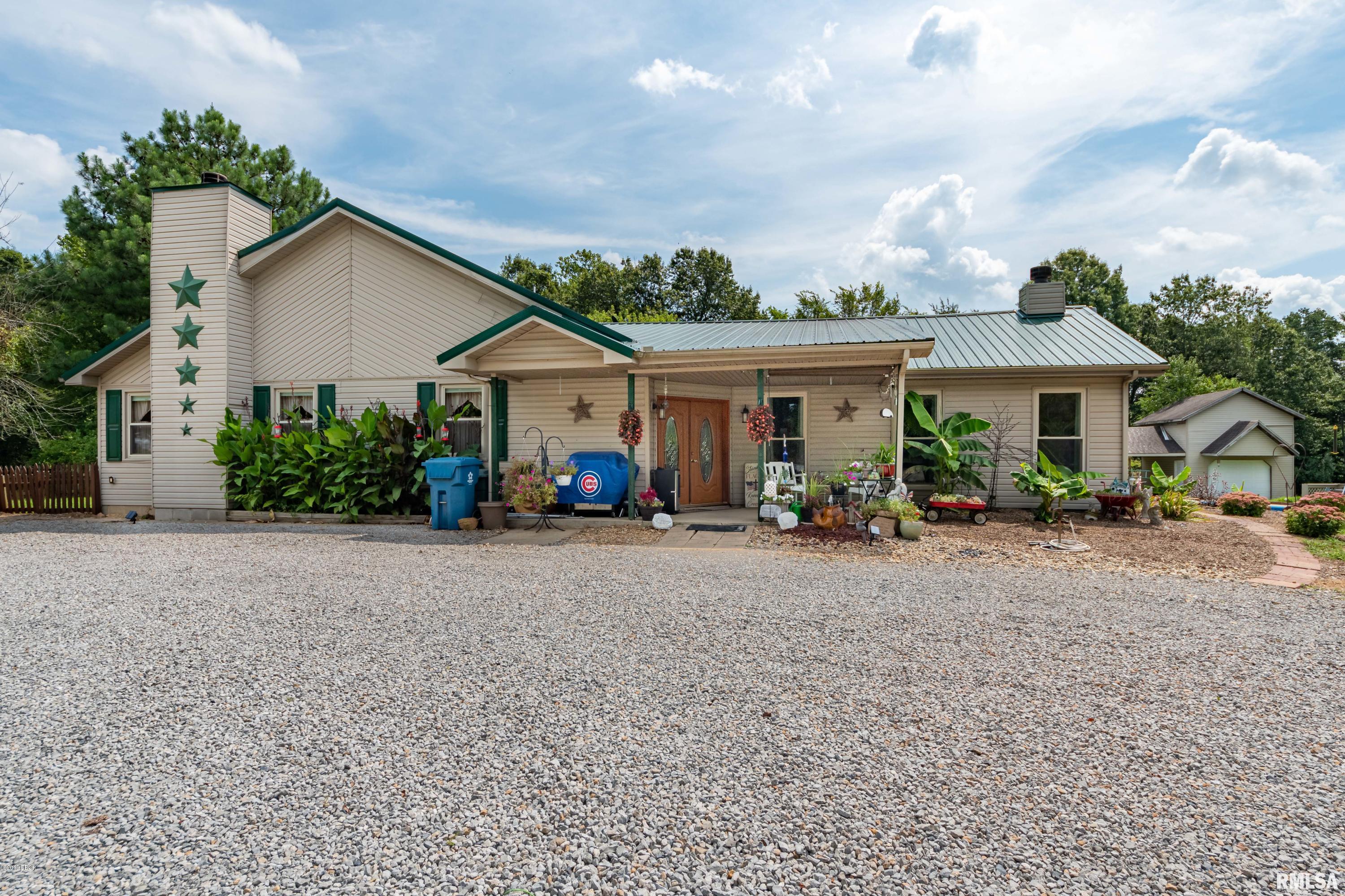 19023 Galatia Post Road Marion, IL 62959 - Photo 2 of 50 Gallery Image 2